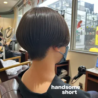 ショート A. Seoのヘアスタイル