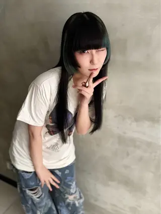 ロング カラー 優 作のヘアスタイル