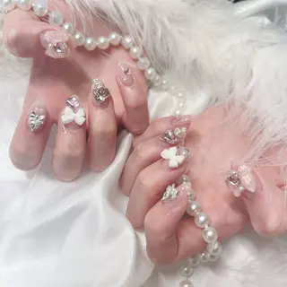 ネイル Rola所属・⟡˖· まゆり꙳⟡のネイルデザイン