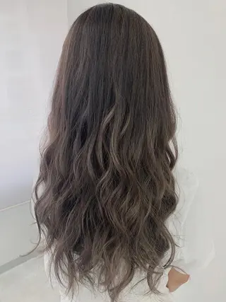 ロング ameet さくらのヘアスタイル