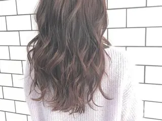 ミディアム カラー パーマ ヘアアレンジ ネイル マツエク・マツパ 川野 彩海のヘアスタイル