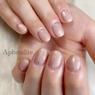 ネイル Aphrodite パラジェル認定サロンのネイルデザイン