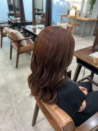 セミロング Unami AIのヘアスタイル