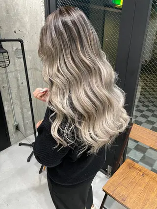 ロング カラー 🌺KANA🇺🇸 海外トレンドヘアのヘアスタイル