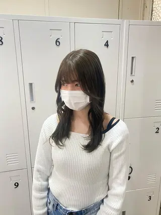 セミロング 🇰🇷韓国風カラー 🍬Rinka🍬のヘアスタイル