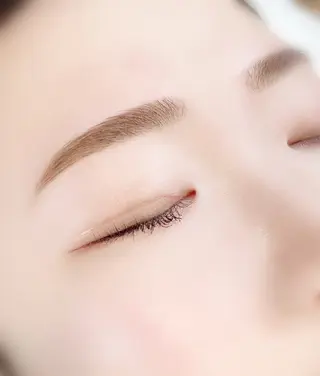 アイブロウ Eye Labo Swipのマツエク・マツパデザイン