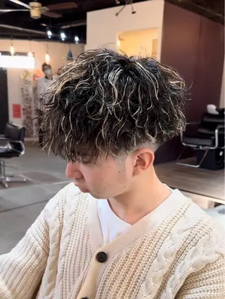 メンズ パーマ特化 若山 結愛のヘアスタイル