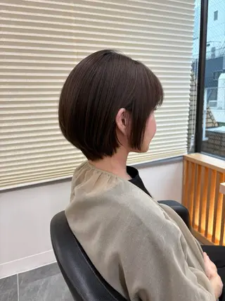 ショート Ella所属・nana【艶髪】/ レイヤー/縮毛矯正のヘアスタイル