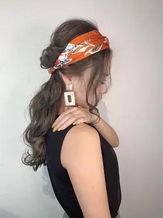 セミロング カラー ヘアアレンジ _WHITE+ 南海難波店のヘアスタイル