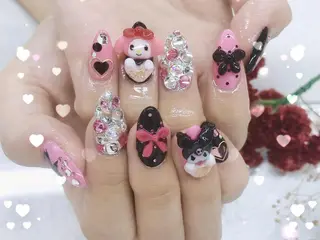 ネイル 津田 真実のネイルデザイン