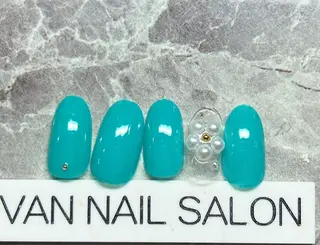 ネイル Van Nail 本厚木店所属・Van Nail Salonのネイルデザイン