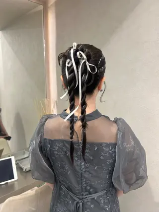 ヘアアレンジ monaヘアアレンジ /ハイトーンのヘアスタイル