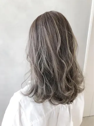 ミディアム EIGHT 船橋のヘアスタイル