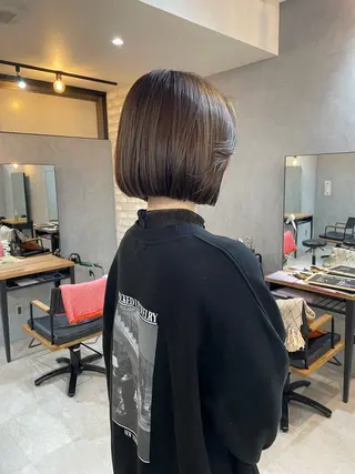 ショート カラー Basis 田口豪司のヘアスタイル