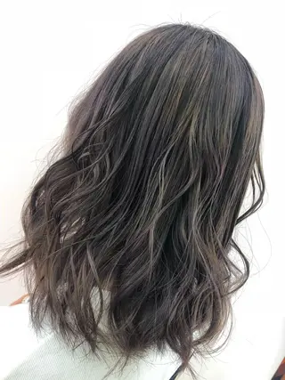 カラー 茅ヶ崎/ハイライト/ ハイトーン/関口実華のヘアスタイル