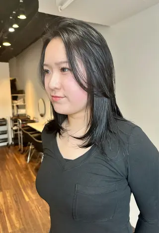 ミディアム 艶髪カラー/レイヤ ー支持No.1renのヘアスタイル