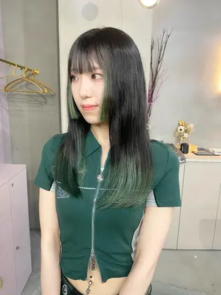 セミロング カラー qulim所属・前橋 姫奈のヘアスタイル