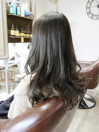 ロング カラー jolie amieのヘアスタイル