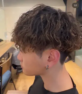 パーマ メンズ fore所属・赤熊 咲良 🦔ྀིのヘアスタイル