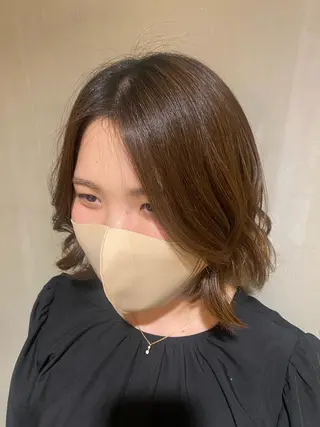 ショート ボブ/透明感カラー 岸本涼奈のヘアスタイル