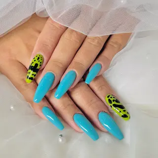 ネイル AYAKA🩵難波♡ 韓国ネイルで可愛く♡のネイルデザイン