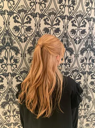 カラー 恒川 ひなたのヘアスタイル