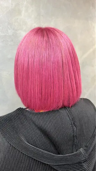 ショート rollen所属・美魔女 美容師NAOのヘアスタイル