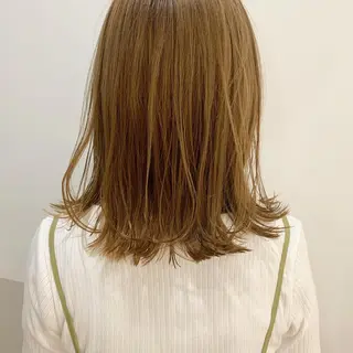 ミディアム 斉藤 未佳のヘアスタイル