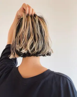 カラー NERO 松井 隆人のヘアスタイル