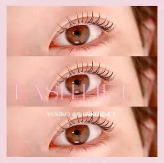 マツエク・マツパ Azuria eyelash 恵比寿店所属・耳ツボジュエリー🎀 韓国束感まつげ🩵のマツエク・マツパデザイン