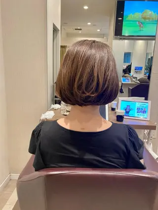 ショート 松岡 知のヘアスタイル