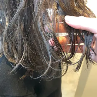 セミロング カラー 圧倒的透明感カラー nana🦕のヘアスタイル