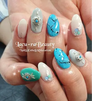 ネイル 小顔と腸の専門店 ラクーラビューティのエステ・リラクイメージ