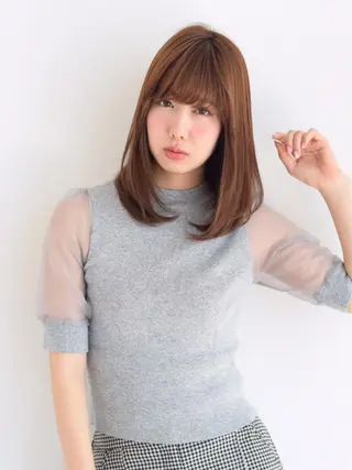 ミディアム カラー 高木 麻知子のヘアスタイル