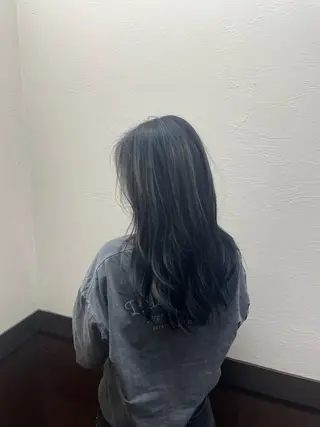 カラー AMAN CLIMB所属・鈴木 美佑のヘアスタイル