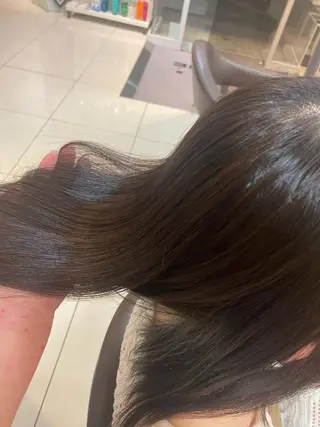 セミロング ミルクティーベージュ 暖色カラー/池田麻帆のヘアスタイル