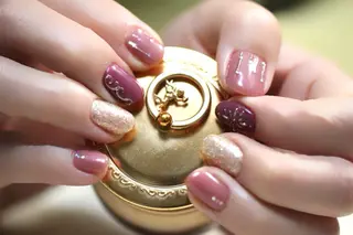 ネイル ママリンド　志村坂上店所属・しみ えんのネイルデザイン