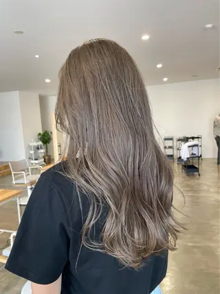 ロング カラー 髙木 友菜のヘアスタイル