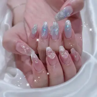 ネイル Kanon 🤍のネイルデザイン