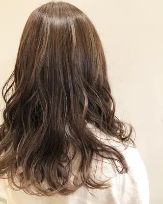 セミロング カラー ✳︎SERA✳︎ 平日のみご案内のマツエク・マツパデザイン