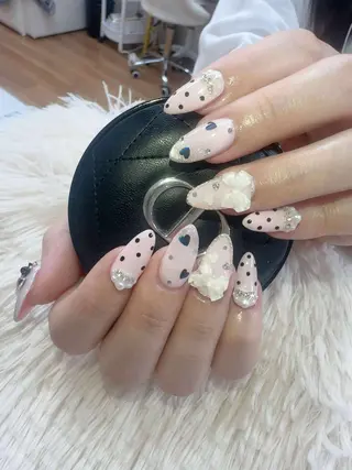 ネイル hara nail所属・nguyen thi leのネイルデザイン