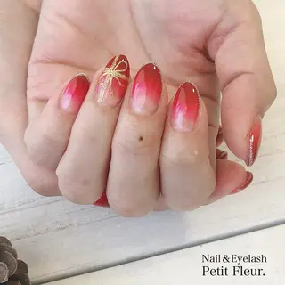 ネイル Petit Fleur所属・青柳 亜梨奈のマツエク・マツパデザイン