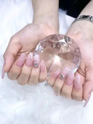 ネイル fein 🎀 ayu♡⟡.·のネイルデザイン