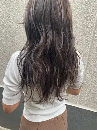 ミディアム 若山 敦のヘアスタイル