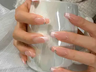 ネイル KARI ネイルサロンのネイルデザイン