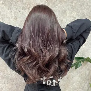 ロング カラー piLLon/ RYUKAのヘアスタイル