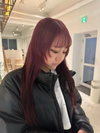 セミロング カラー MAO SHIRATOのヘアスタイル