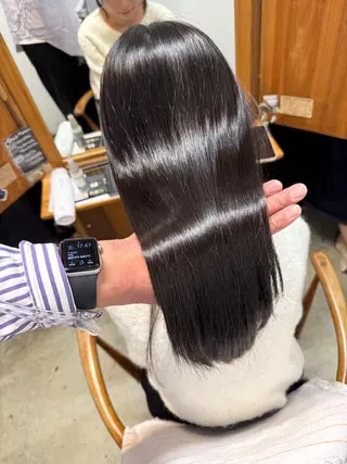 ミディアム 【韓国レイヤー特化 ハッシュカット】のヘアスタイル