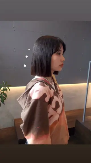ミディアム 荻野 未来のヘアスタイル