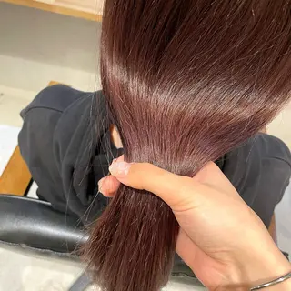 セミロング カラー 外山 実咲のヘアスタイル